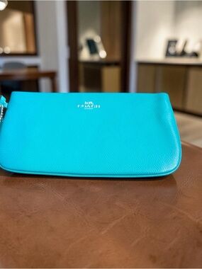 Coach Large Leather Wristlet - - F65555 - turquoise